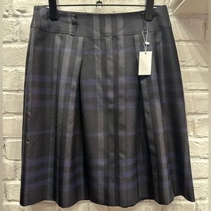 Burberry skirt